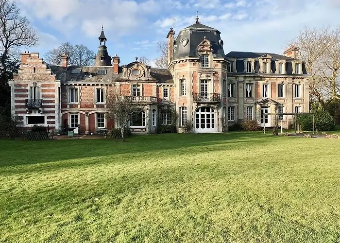 Le Chateau De Bertreville Saint Ouen Entre Mer Et Campagne